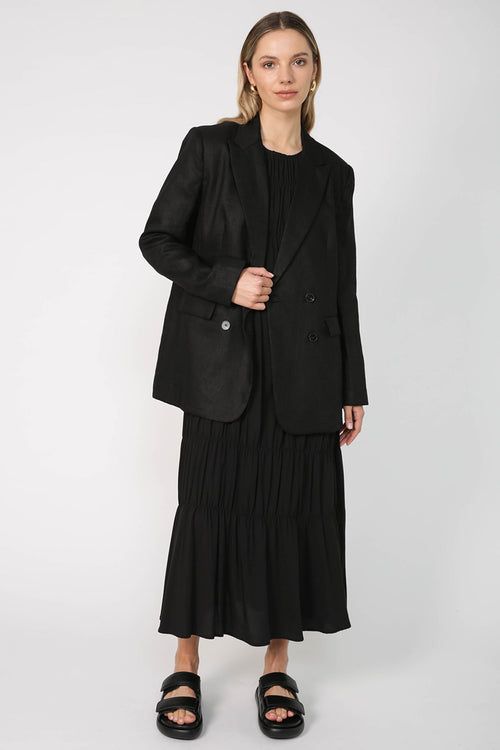 region dress / black
