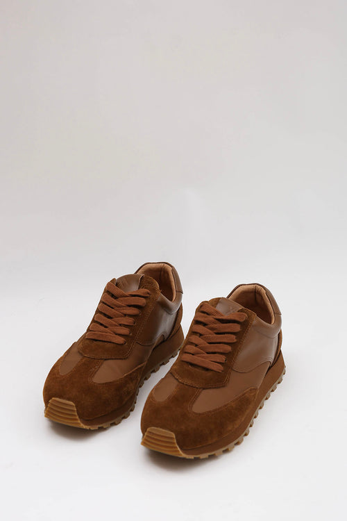 sprint trainer / dark camel brown
