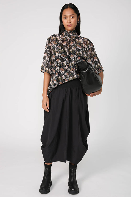area tee / pink floral paisley