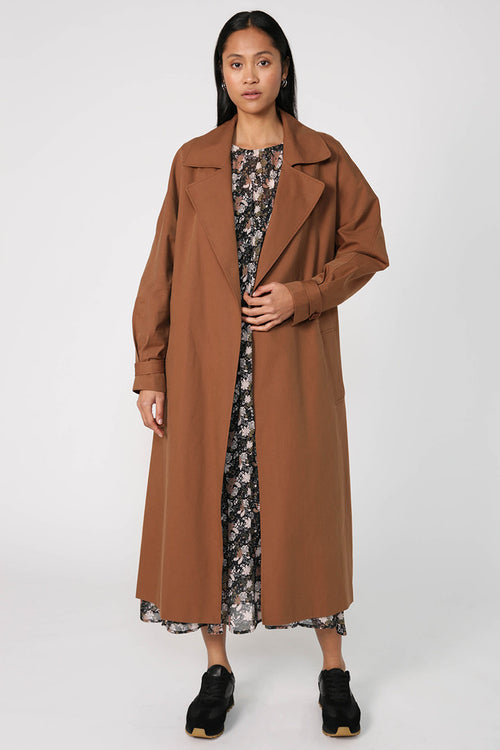 region dress / pink floral paisley