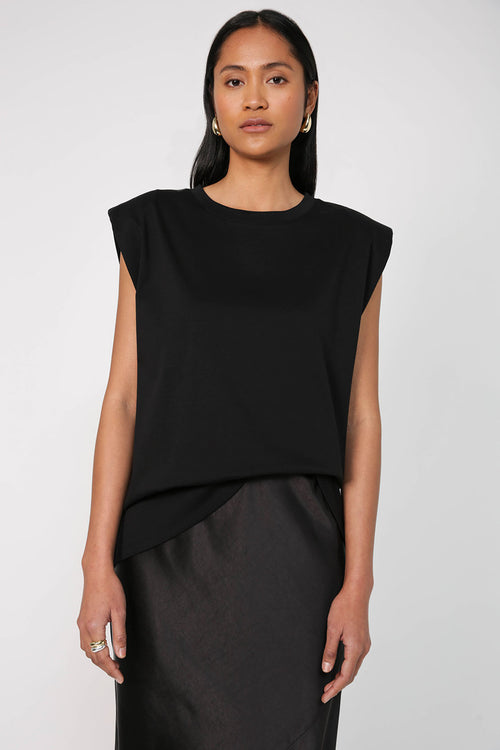 apply tank / black