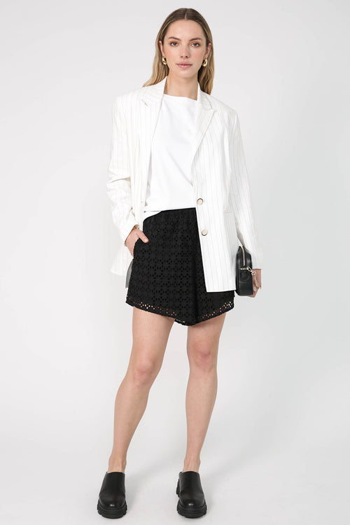 actually broderie short / black