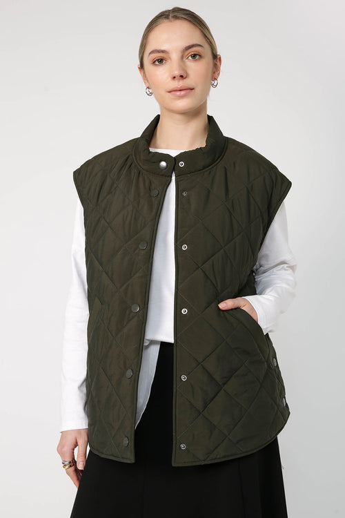 stride vest / dark khaki green