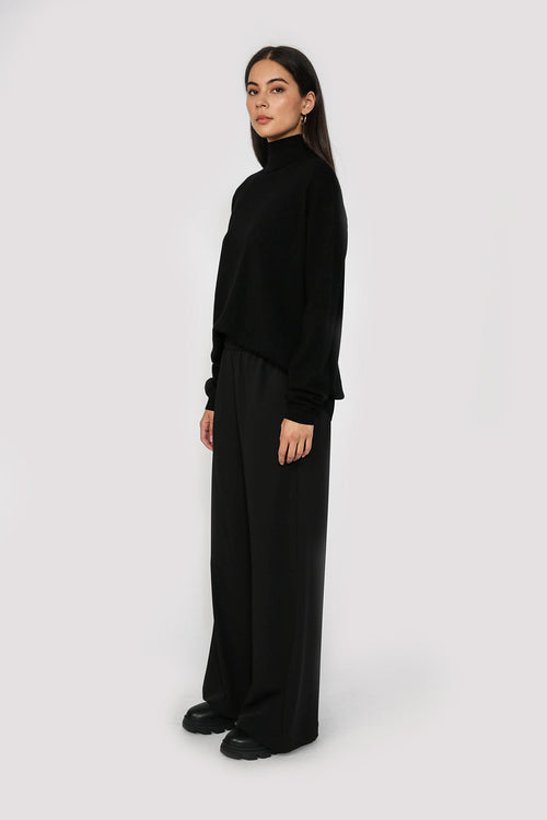 coached pant / black