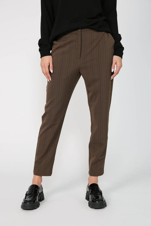obtain pant / brown check