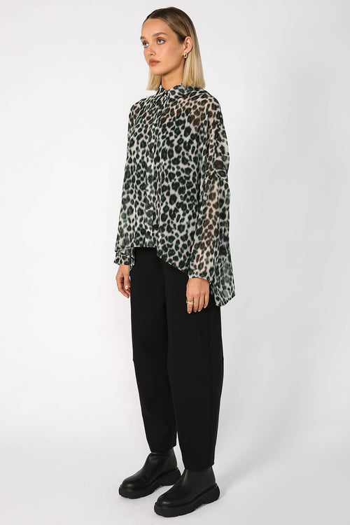 shirr longsleeve shirt / pixel green animal print