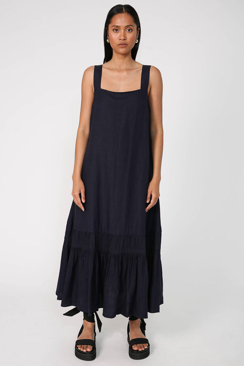 leashed dress / navy blue