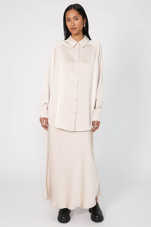 roam shirt / pearl natural