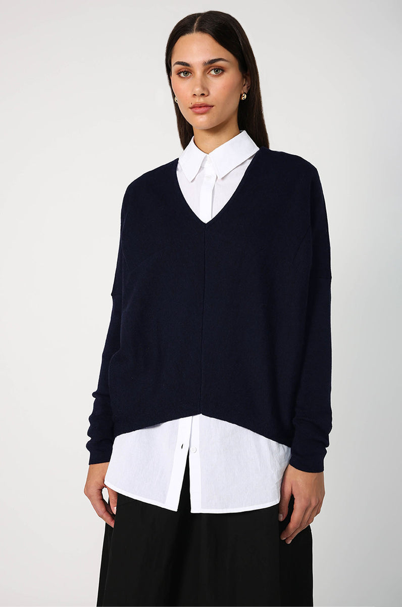 step sweater dark navy m o o c h i
