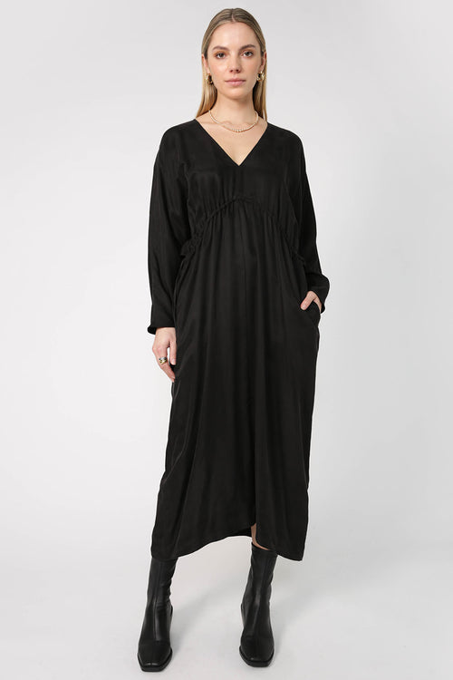 accommodate dress / black