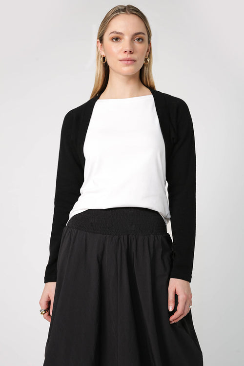 vent shrug / black