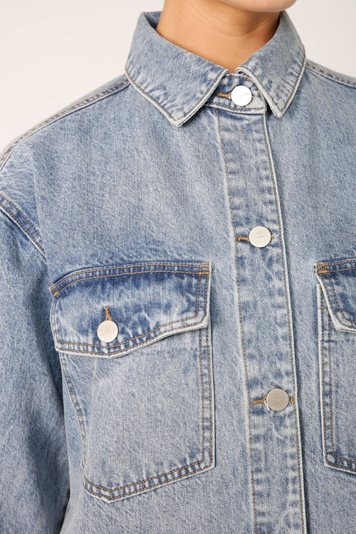 denim shacket / washed indigo blue