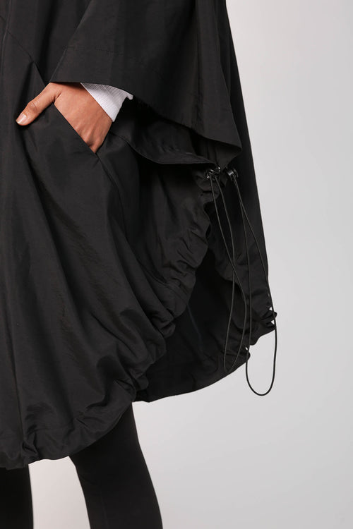 sprinting cape / black