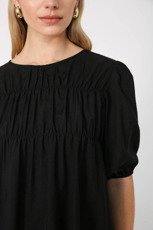 region tee / black