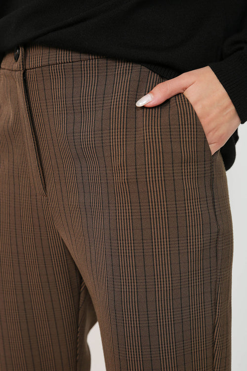 obtain pant / brown check