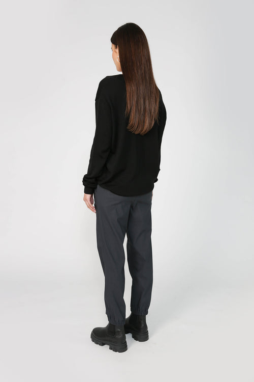 settled pant / dark charcoal grey