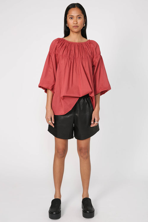 gallery tee / persimmon red