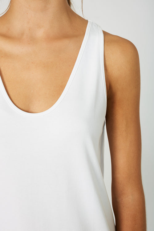 glazed tank / white