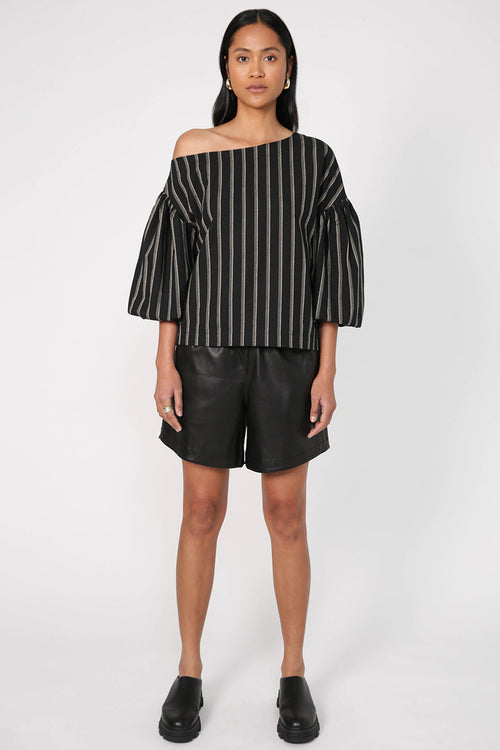tilted tee / black|natural stripe