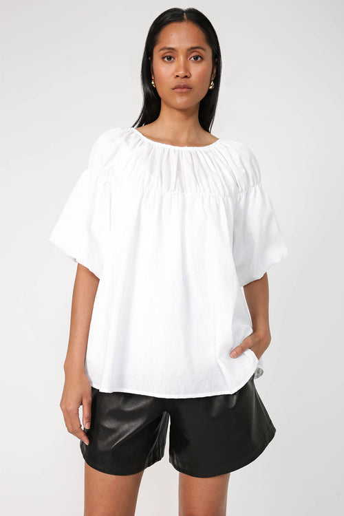 gallery short sleeve tee / white
