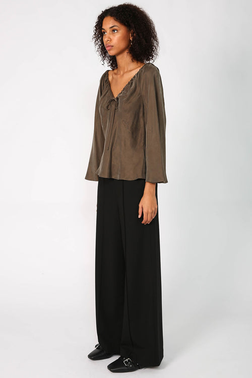 molten top / olive