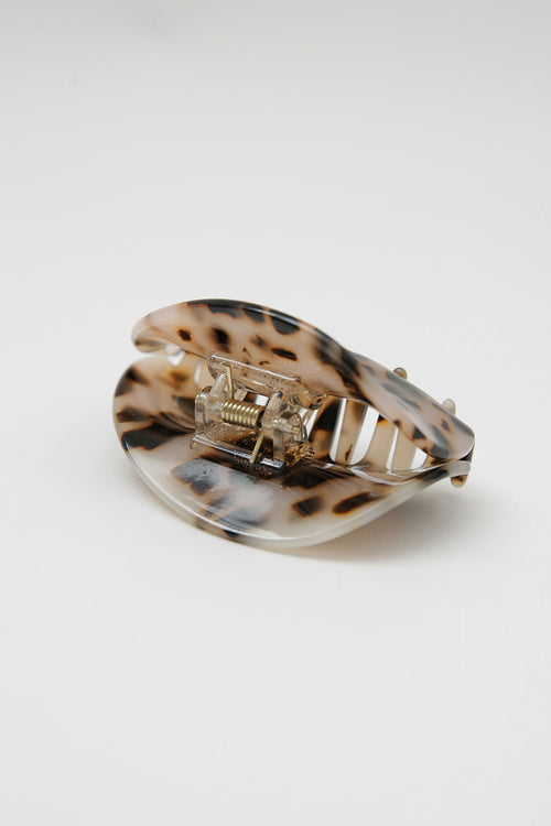 shell claw clip / neutral|brown
