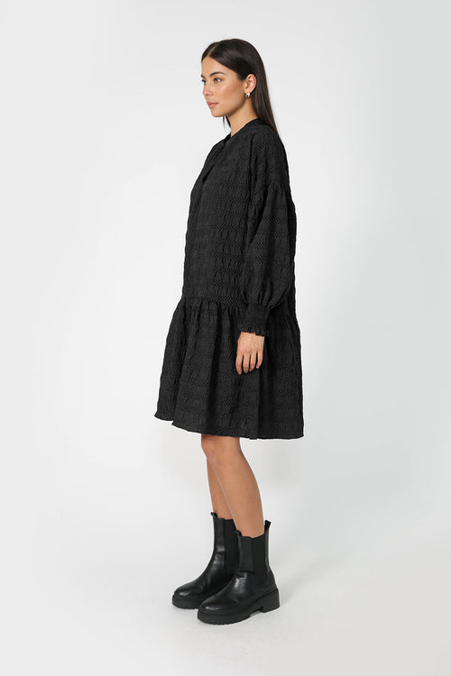 appoint dress / black