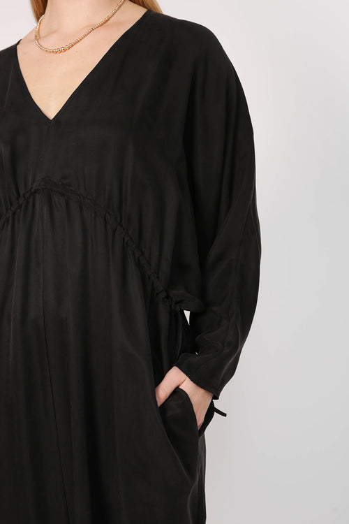 accommodate dress / black
