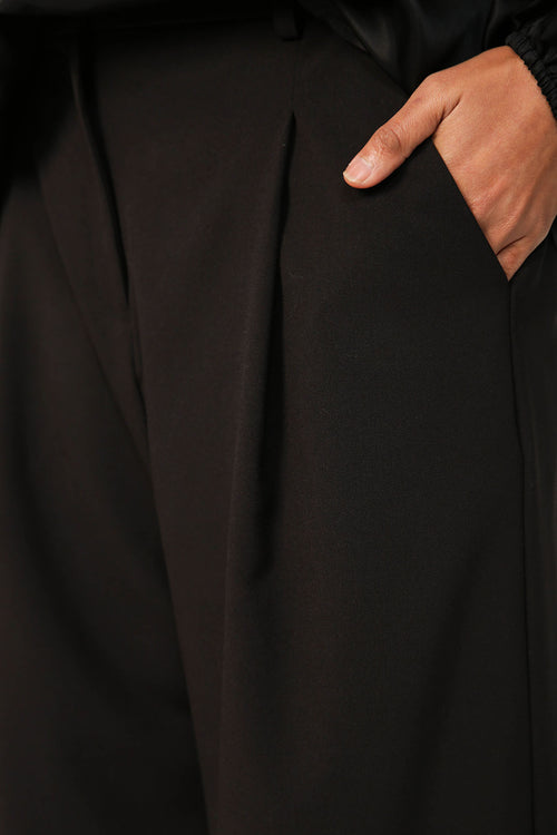 barrel wide leg pant / black