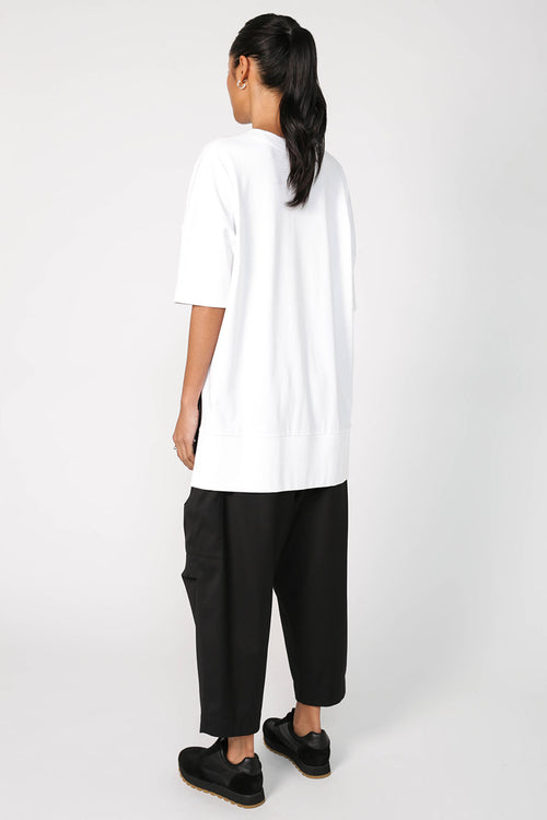 step up tee / white