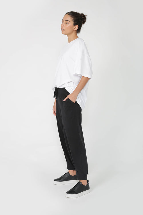 time out pant / black