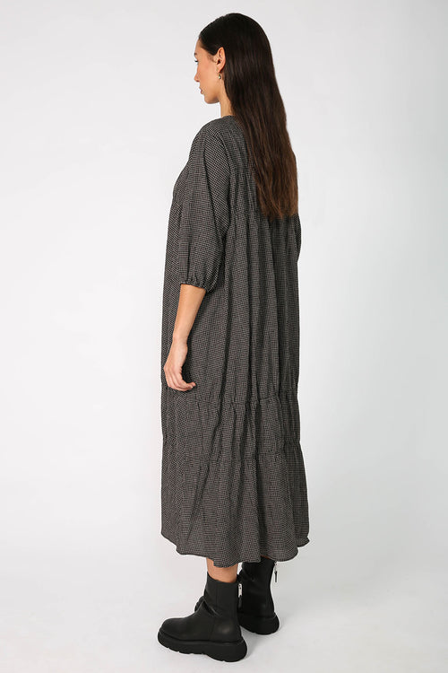 section dress / black|natural check
