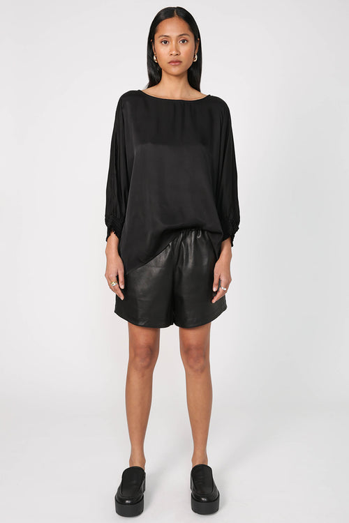 luxe actually short / black