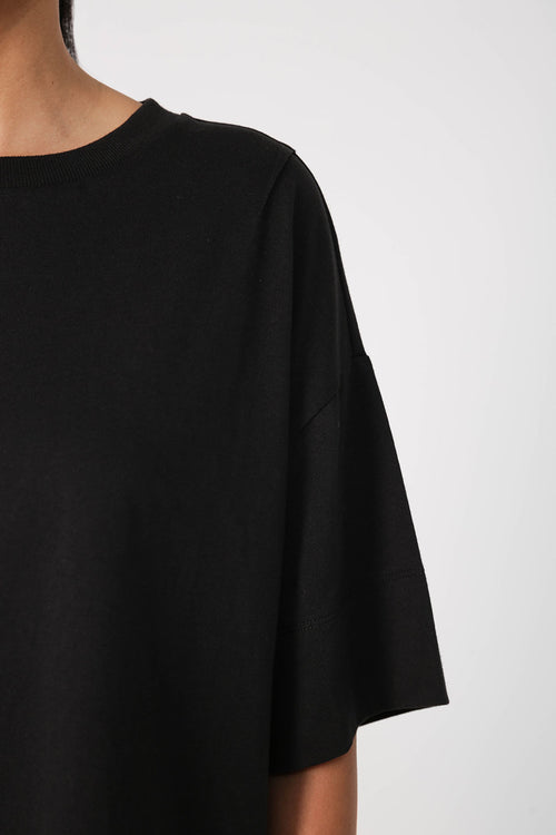 boxed tee / black