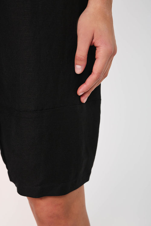 ahead short / black
