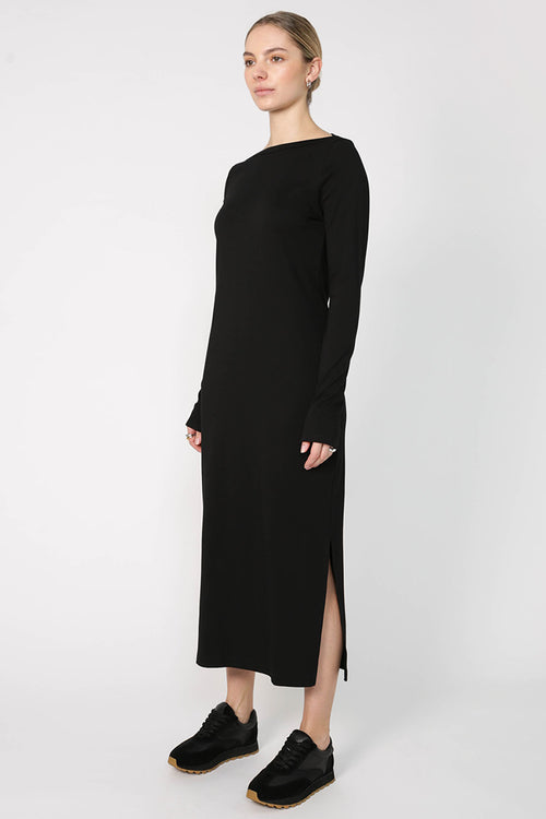 kicked midi dress / black