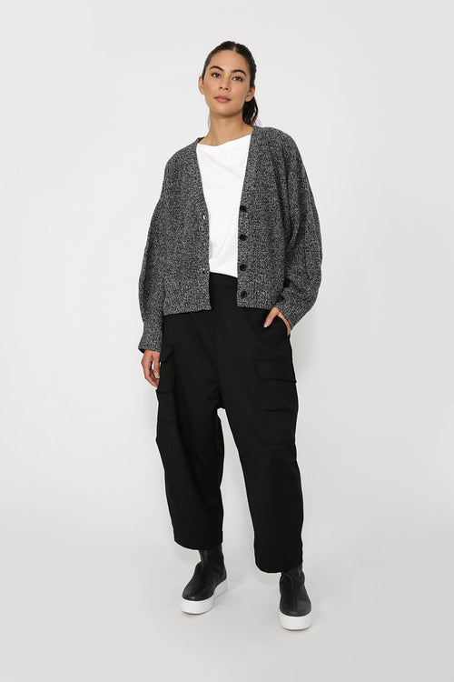 gain cropped cardi / black|white marle