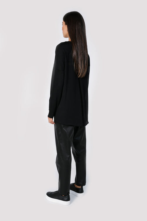 pivoted top / black merino
