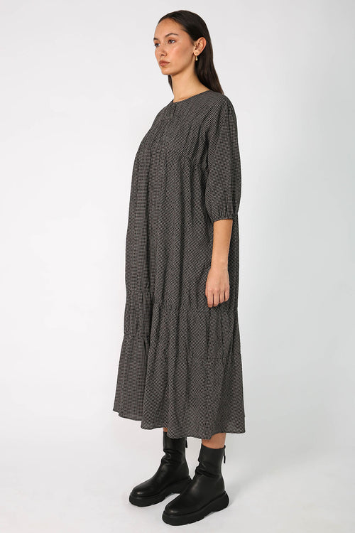 section dress / black|natural check