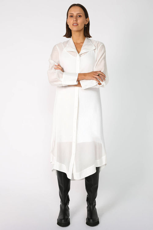 tint dress / white