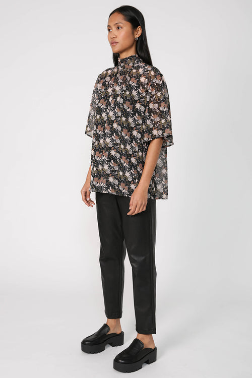 area tee / pink floral paisley