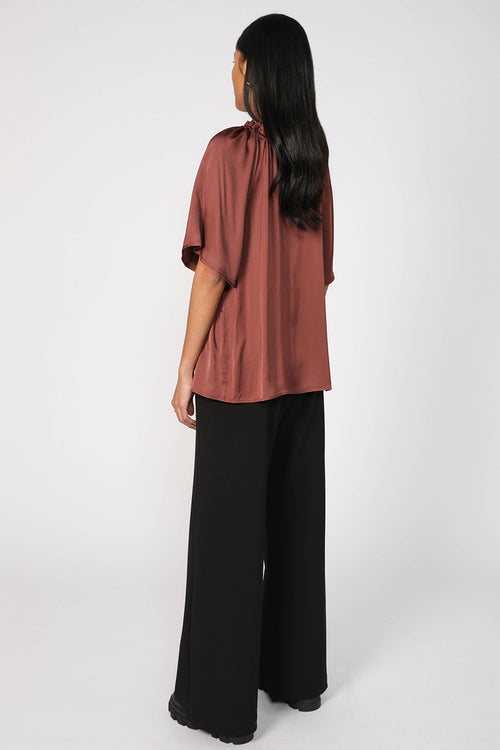 equal tee / cacao red