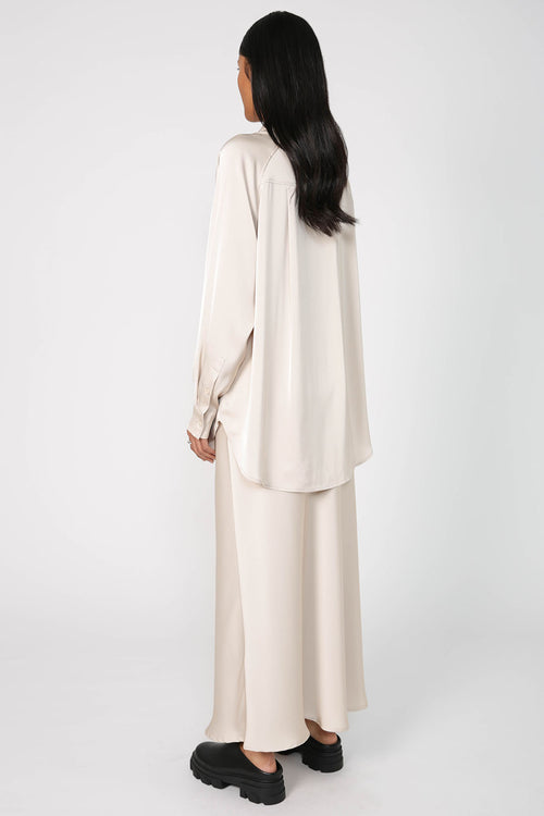 roam shirt / pearl natural