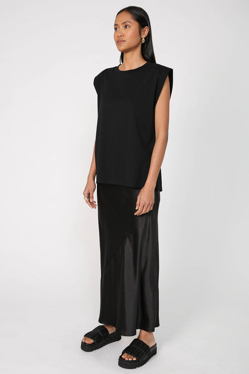 apply tank / black