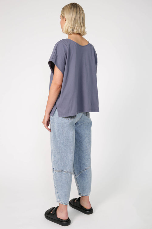 relative tee / grey blue