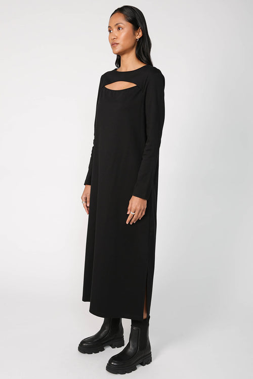 load dress / black