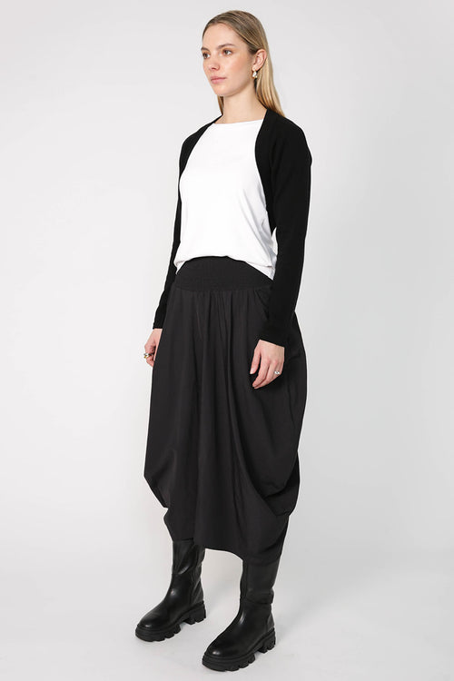 vent shrug / black