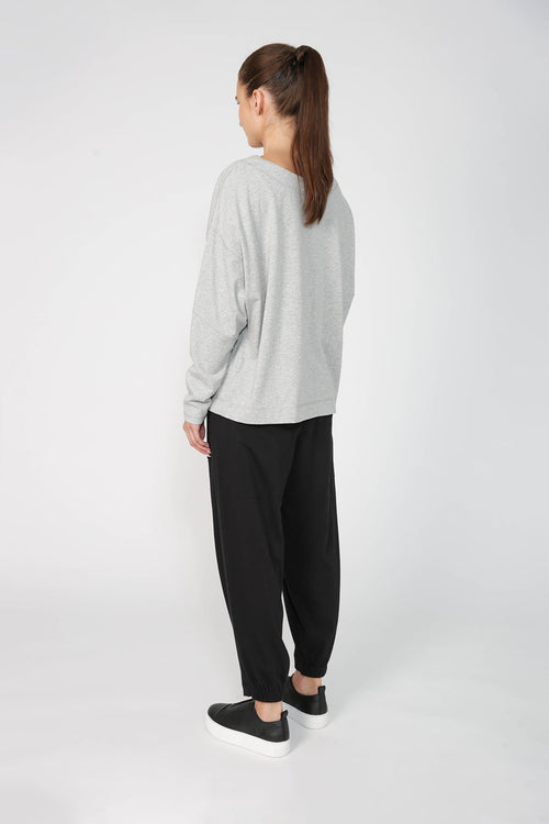 move top / grey