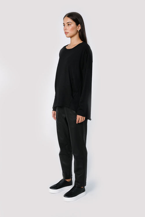 pivoted top / black merino