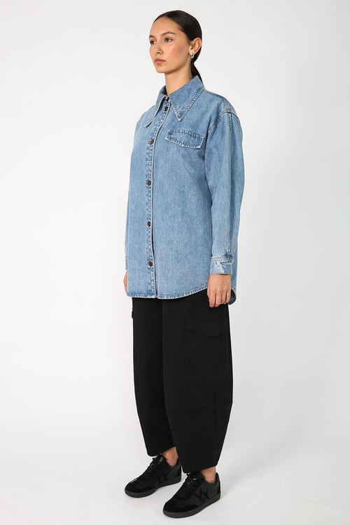 latched shirt / washed indigo
